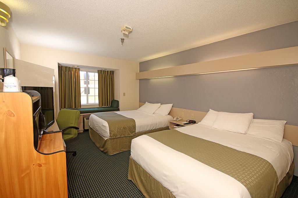 Microtel Inn & Suites By Wyndham Statesville Kültér fotó